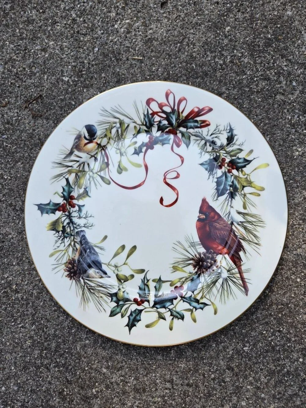 NWT Lenox Winter Greetings Fine Ivory China 10 3/4